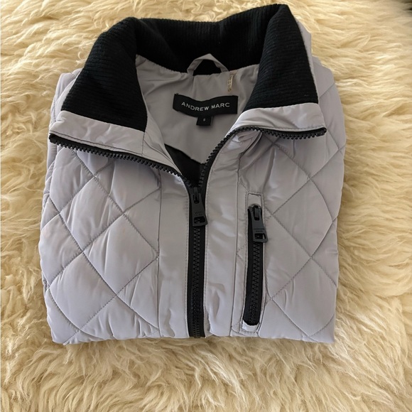 Andrew Marc Women's Light Gray Quilted Vest - Picture 5 of 5